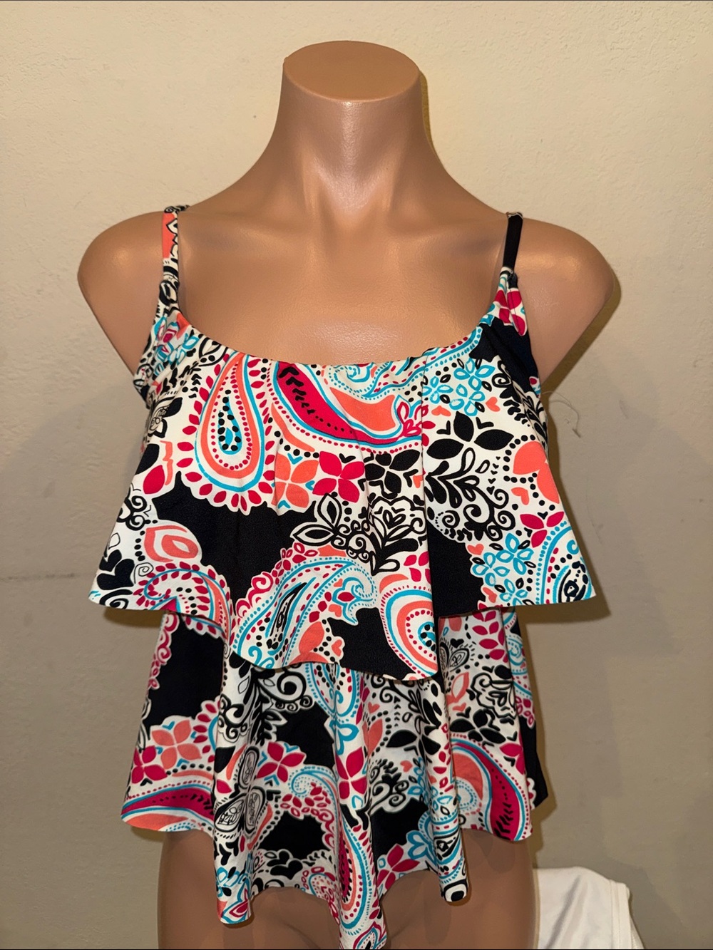 New 24th & Ocean ruffled Tankini top size S